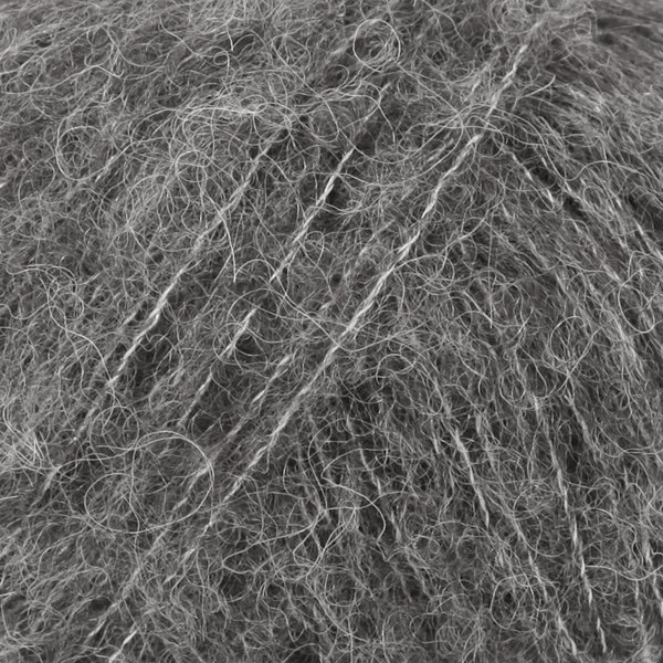 DROPS Geborsteld Alpaca Zijde garen - 25g - Grijs (03) DROPS Geborsteld Alpaca Zijde garen - 25g - Grijs (03)
