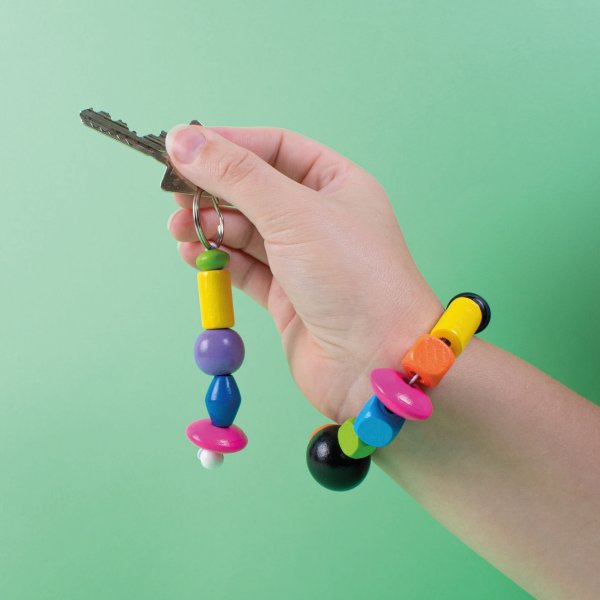 Houten kralen in emmer basiskleuren - 190 g Houten kralen in emmer basiskleuren - 190 g