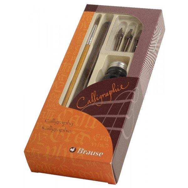 De kalligrafieset met handvat, penseel, 3 pinnen en inktflesje van 10 ml
