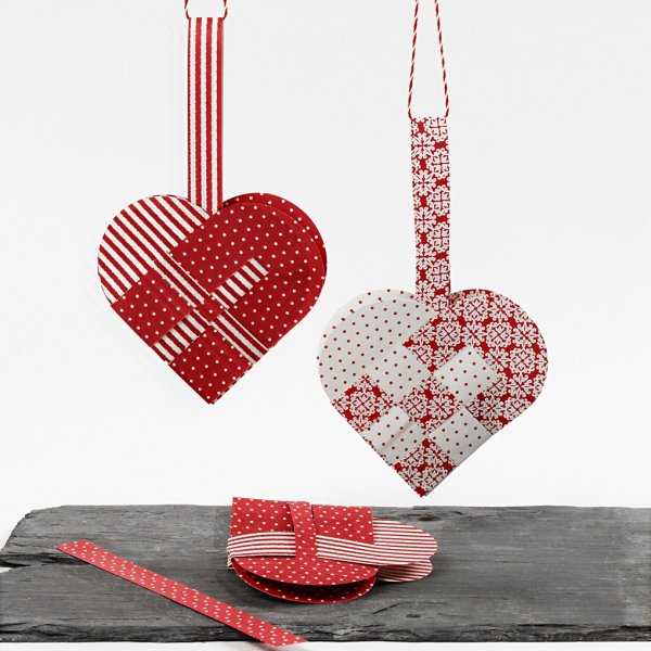 Knutselset - Gevlochten harten - rood/wit patroon - 8 st