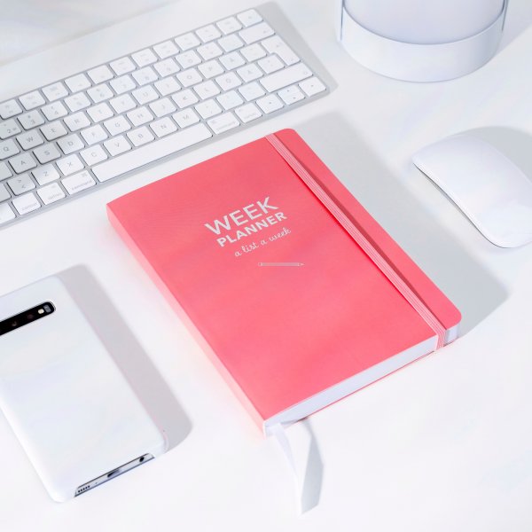 Weekplanner - Ongedateerd roze Weekplanner - Ongedateerd roze