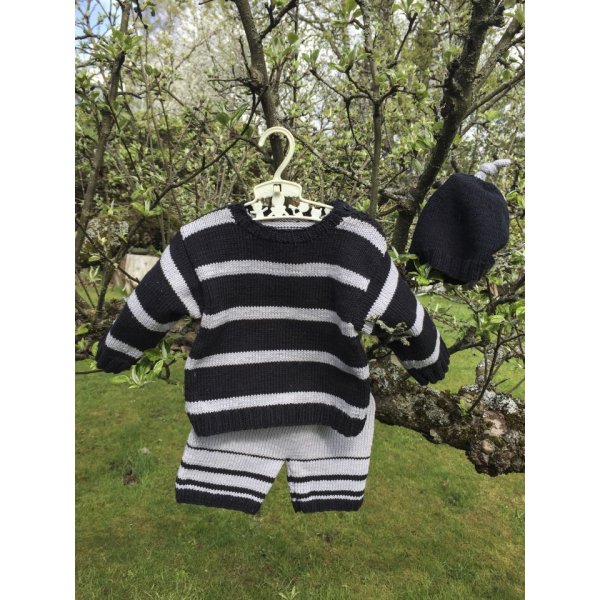 Breipatroon - Trui, Broek & Muts (babymaten)