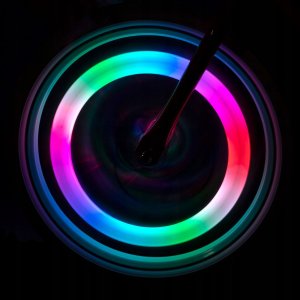 LED-spaakverlichting voor fiets RGB 1 stuk - werkt op batterijen LED-spaakverlichting voor fiets RGB 1 stuk - werkt op batterijen
