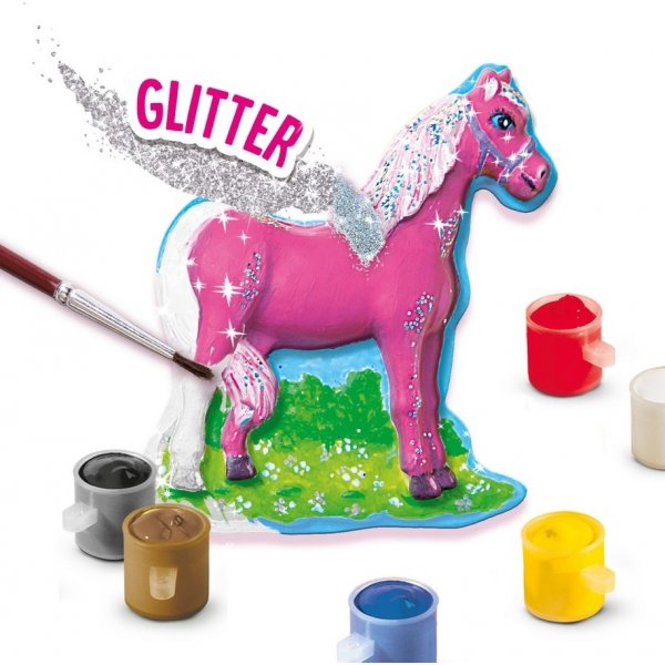 Paarden gieten en beschilderen met glitters Paarden gieten en beschilderen met glitters