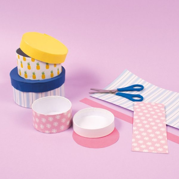 Papieren doos, rond, 12x6, 10x5, 8x4, 3 st Papieren doos, rond, 12x6, 10x5, 8x4, 3 st