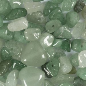 Kristallen kralen van aventurijngroen, 7-12 mm - 63 stuks. Kristallen kralen van aventurijngroen, 7-12 mm - 63 stuks.