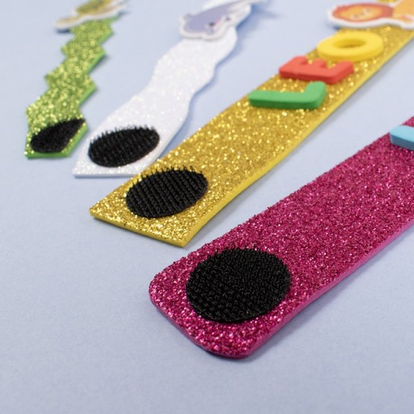 Klittenband rond zwart 20 mm 12 sets zelfklevend Klittenband rond zwart 20 mm 12 sets zelfklevend