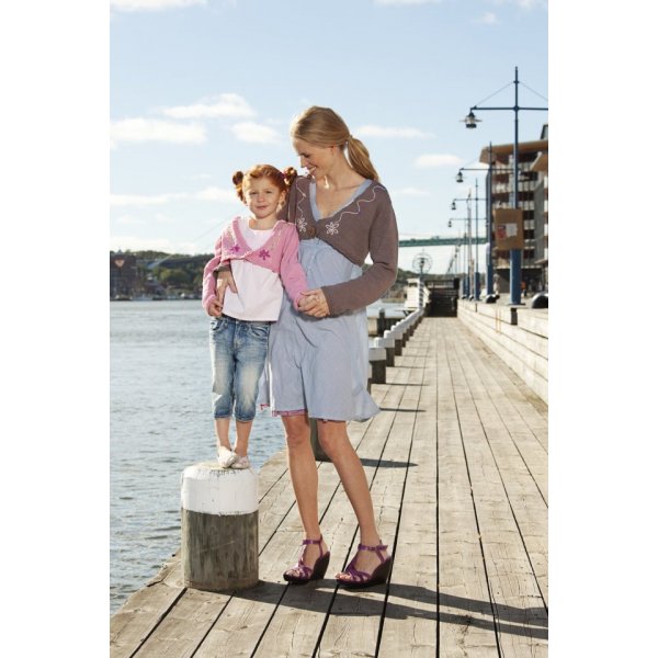 Breipatroon - Bolero met borduursel Breipatroon - Bolero met borduursel