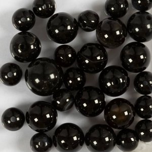 Zwarte agaatkralen 10x10-15x6 mm - 28 stuks. Zwarte agaatkralen 10x10-15x6 mm - 28 stuks.