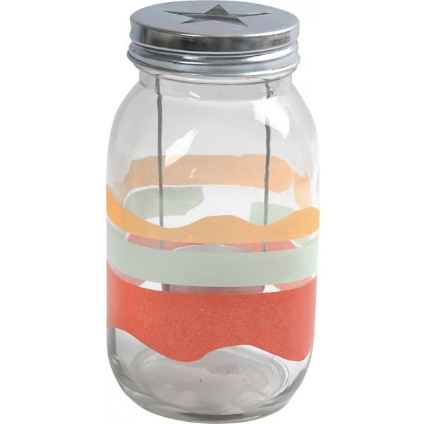 Lantaarn met uitgestanste ster Lantaarn met uitgestanste ster